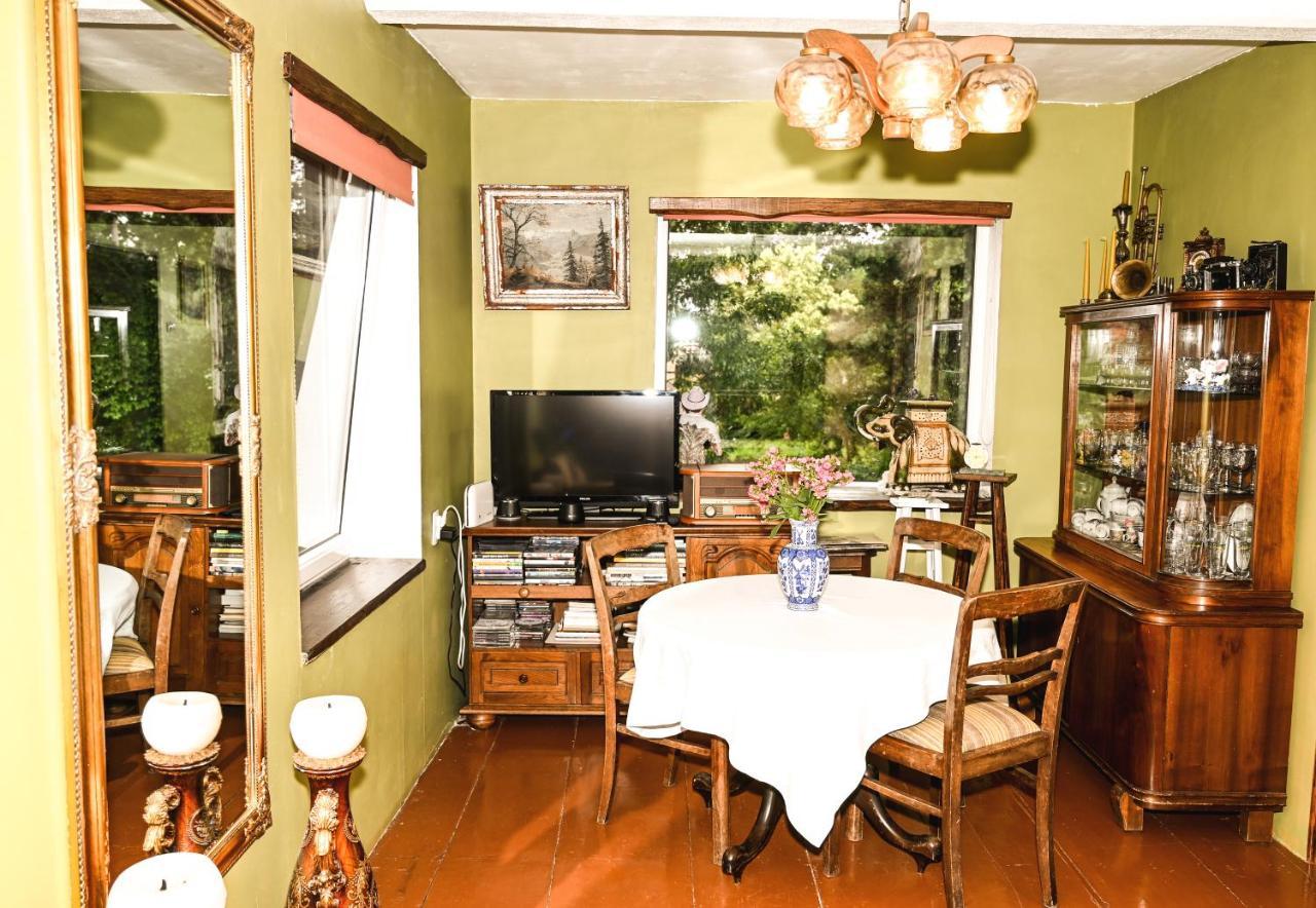 Idilliska Latgaliesu Lauku Maja Ar Melno Pirti Villa อักโลนา ภายนอก รูปภาพ