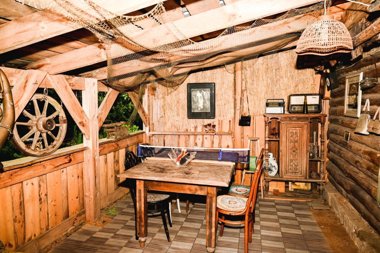 Idilliska Latgaliesu Lauku Maja Ar Melno Pirti Villa อักโลนา ภายนอก รูปภาพ