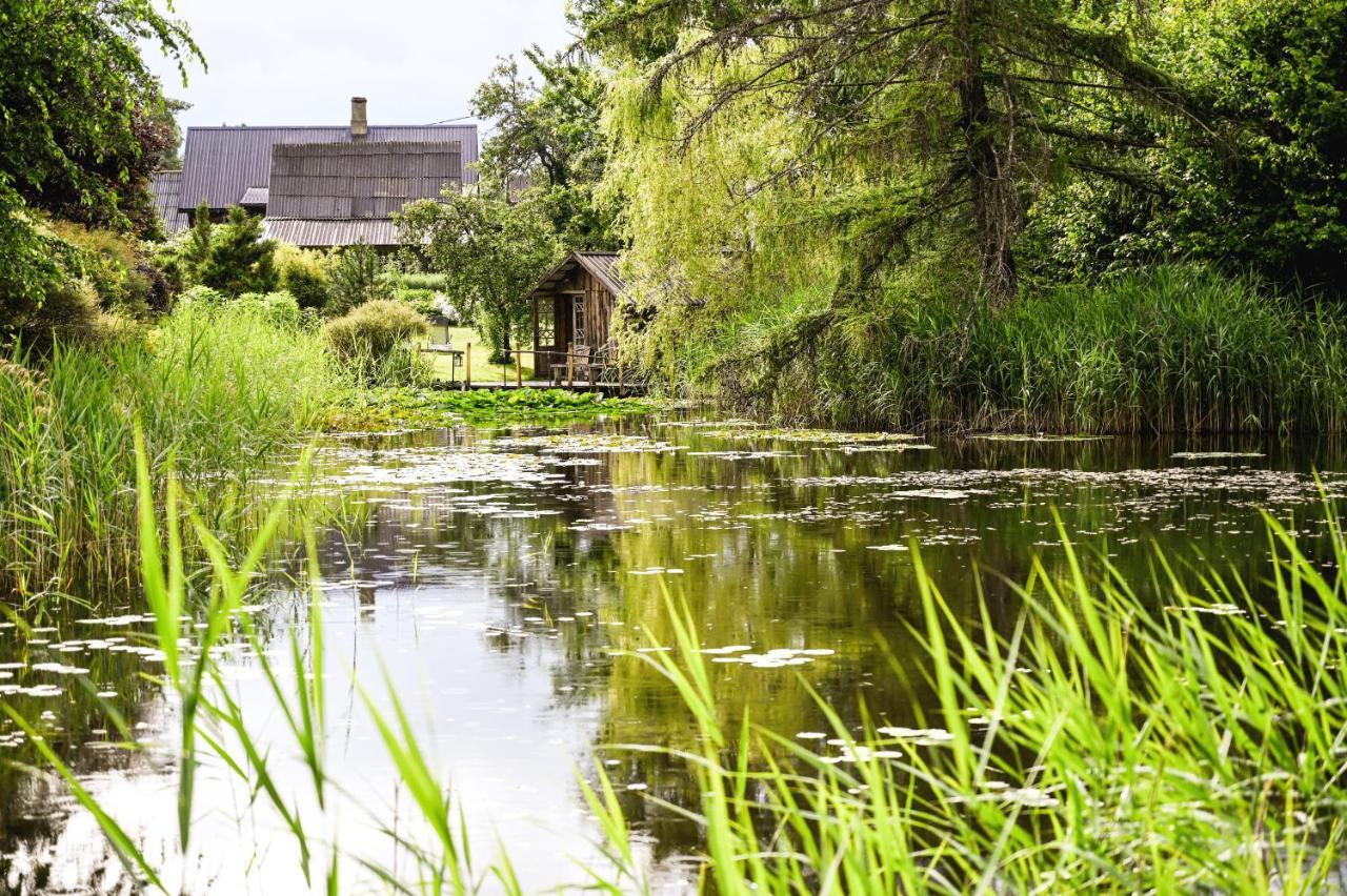 Idilliska Latgaliesu Lauku Maja Ar Melno Pirti Villa อักโลนา ภายนอก รูปภาพ