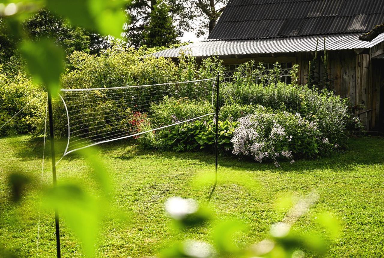 Idilliska Latgaliesu Lauku Maja Ar Melno Pirti Villa อักโลนา ภายนอก รูปภาพ
